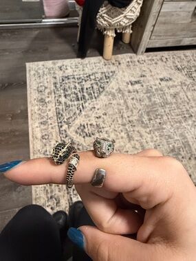 Sterling silver snake ring